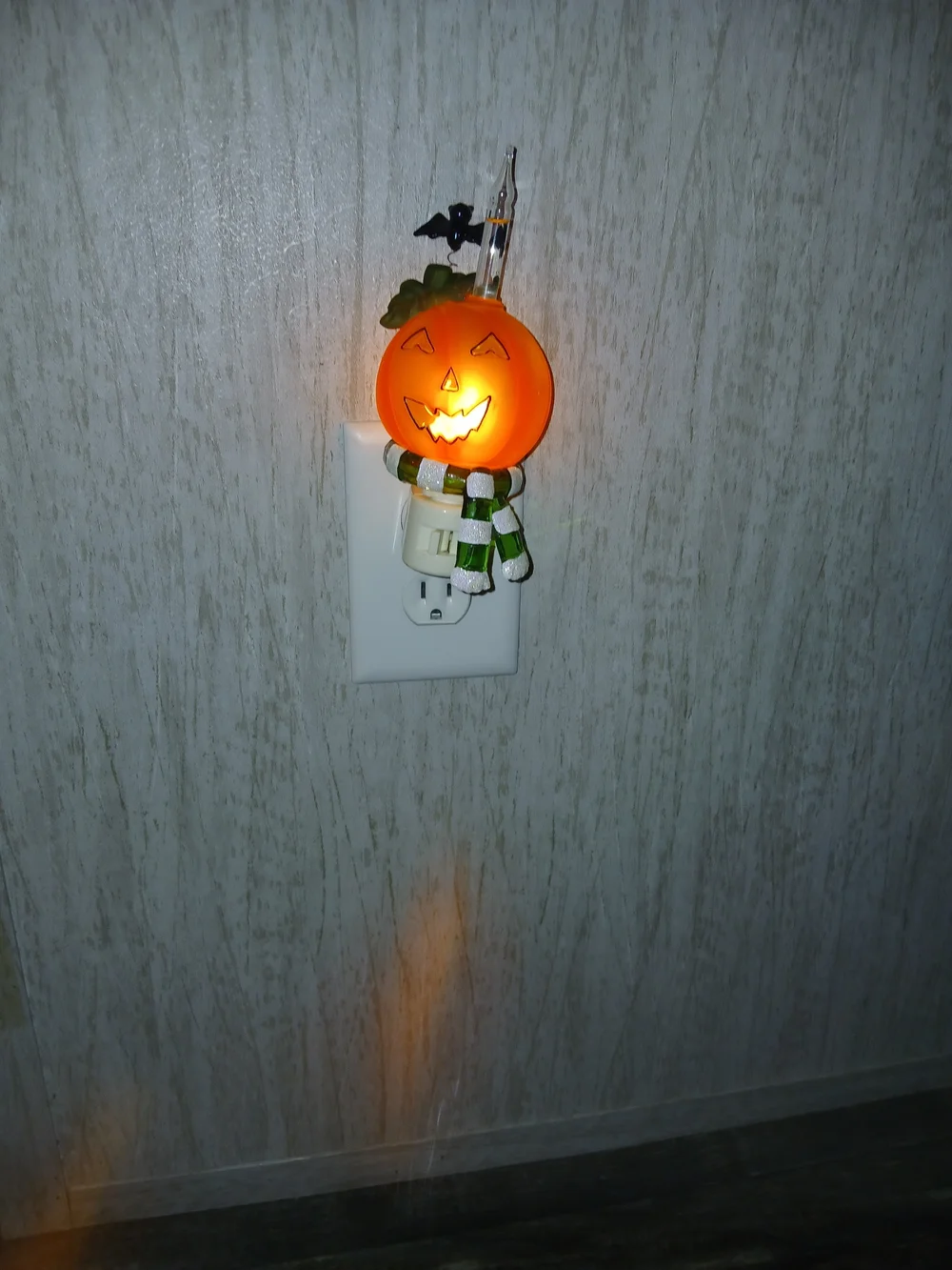 Halloween Pumpkin Plug-In Night Light with Green Scarf - Unknown Brand